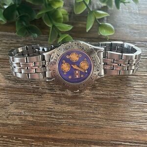 VTG 90's Tommy Hilfiger "Tommy Boy" Wristwatch